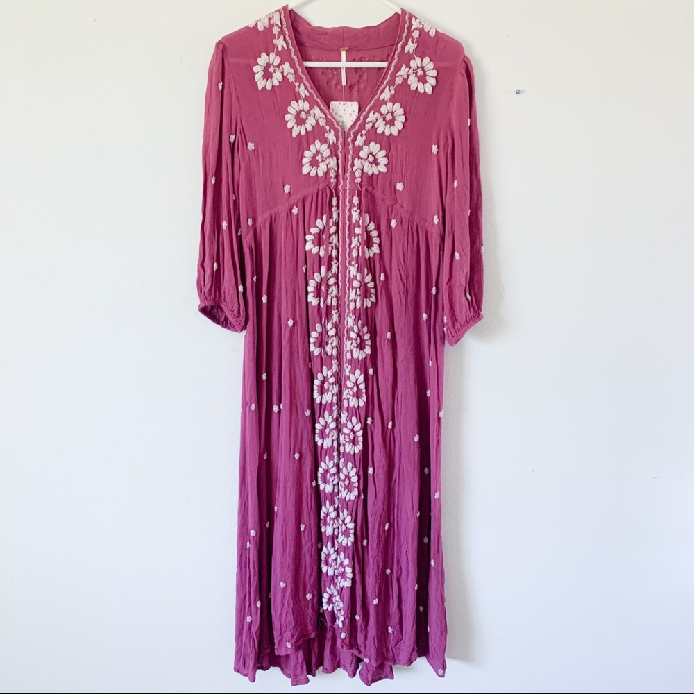 ✨ Free People RARE Embroidered Fable Midi Dress ✨
